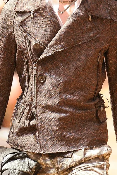 Look 85